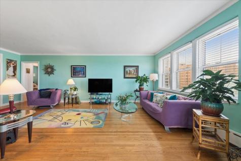 5555 North Sheridan Road Chicago IL 60640