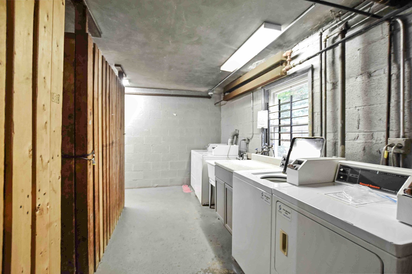 2409 West Balmoral Avenue Chicago IL 60625