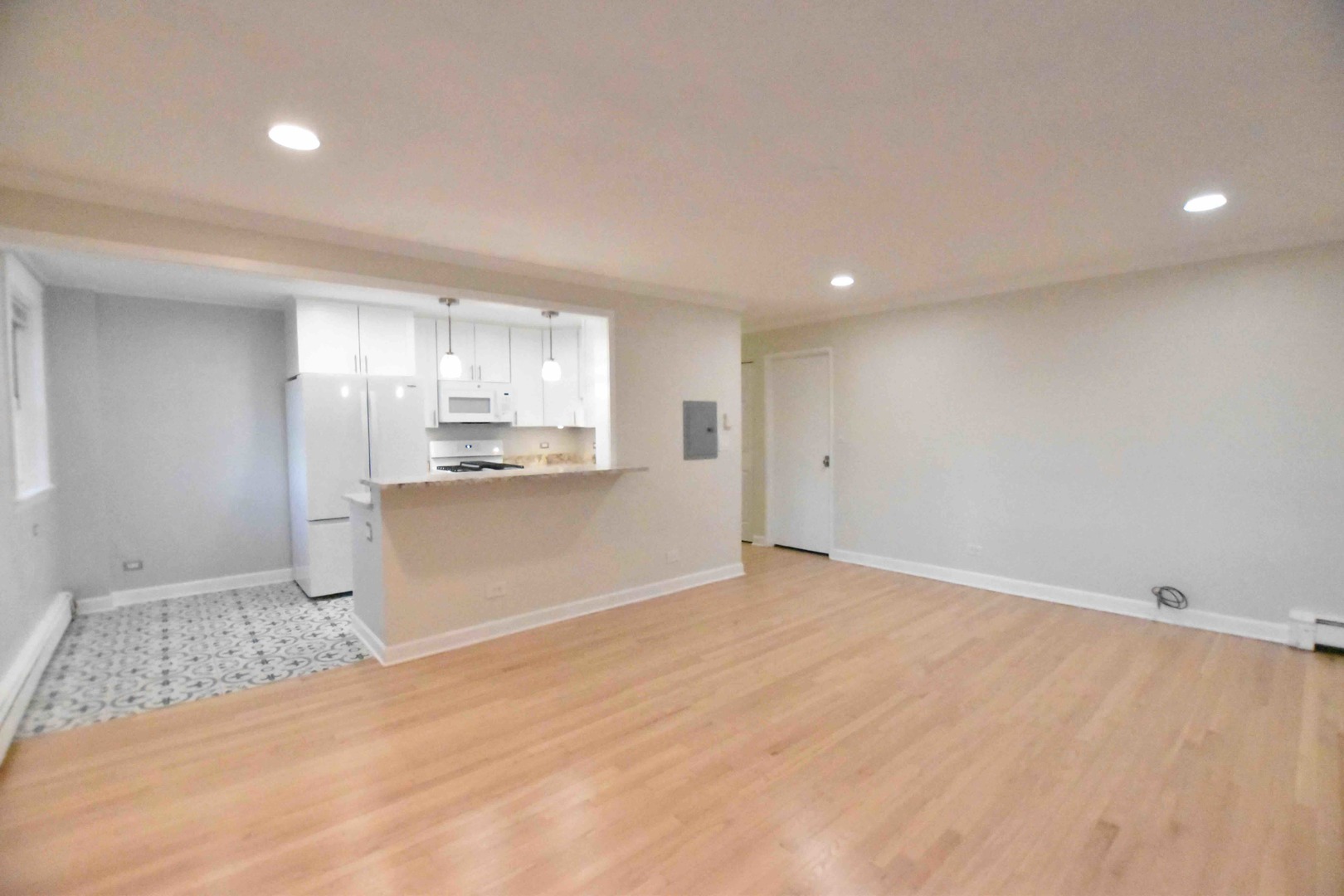 2409 West Balmoral Avenue Chicago IL 60625