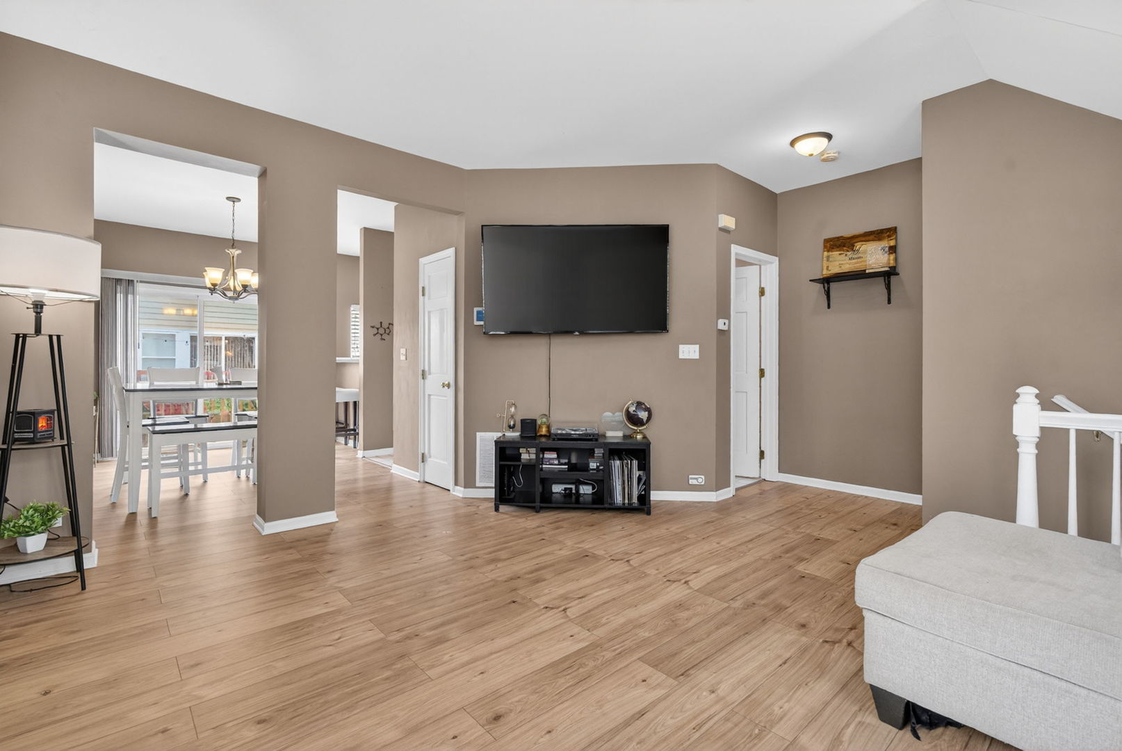 1105 Village Center Parkway Aurora IL 60506