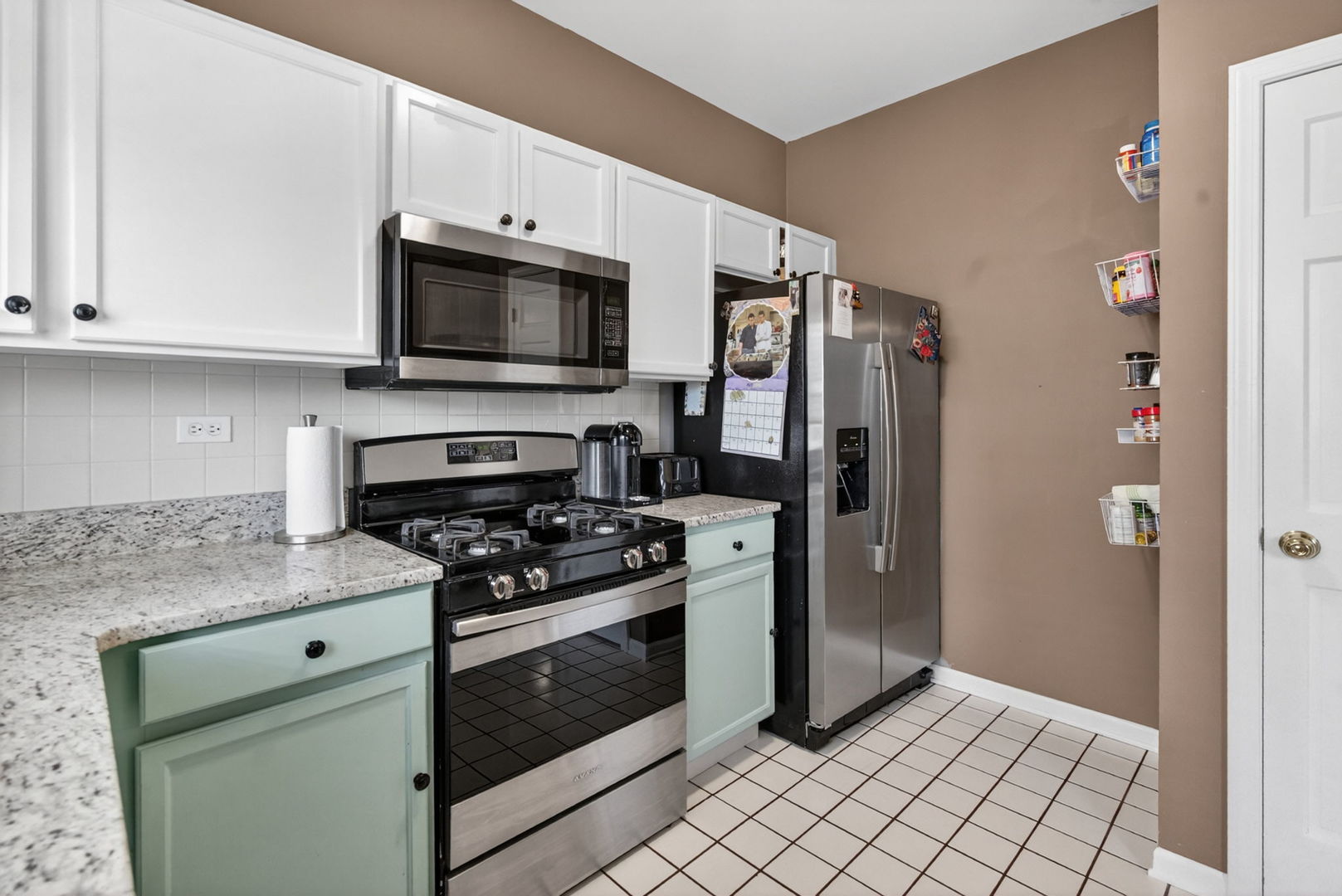 1105 Village Center Parkway Aurora IL 60506