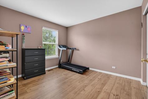 1105 Village Center Parkway Aurora IL 60506