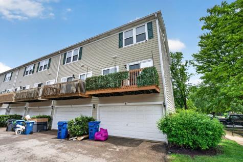 1105 Village Center Parkway Aurora IL 60506