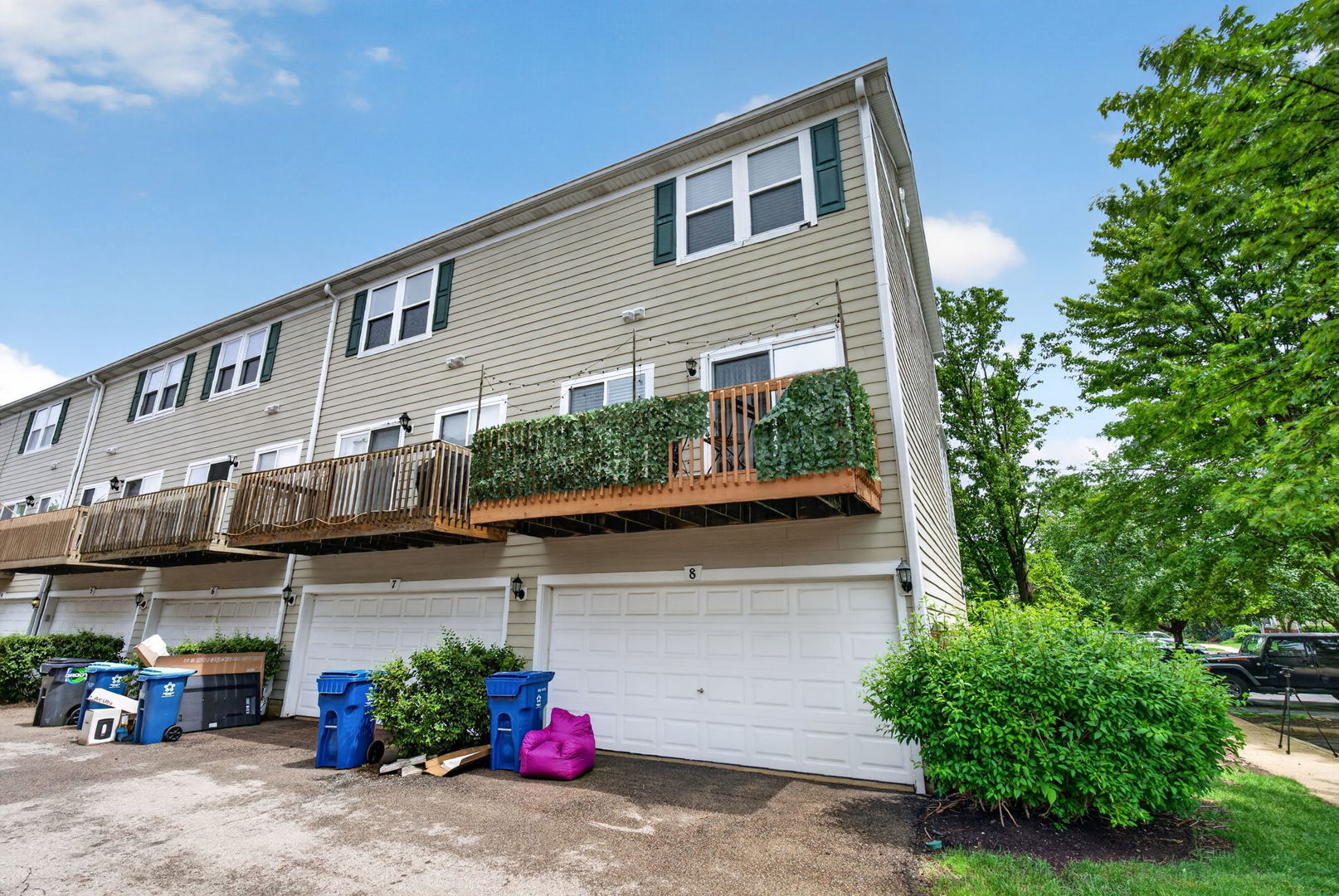 1105 Village Center Parkway Aurora IL 60506