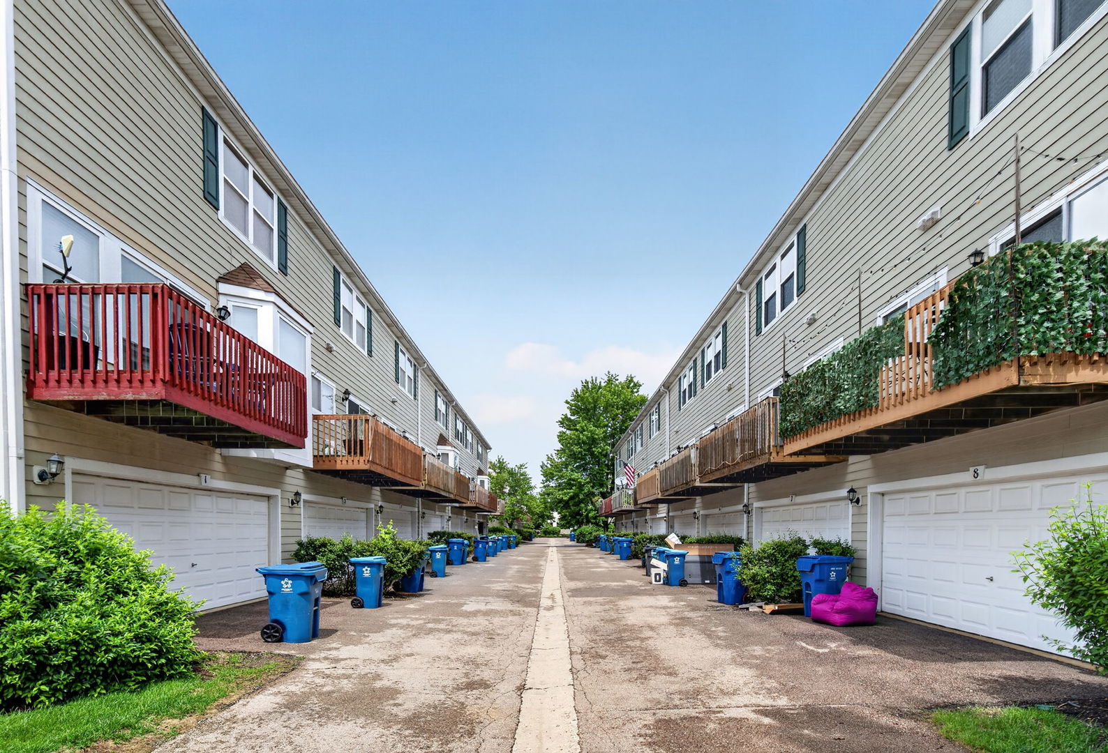 1105 Village Center Parkway Aurora IL 60506