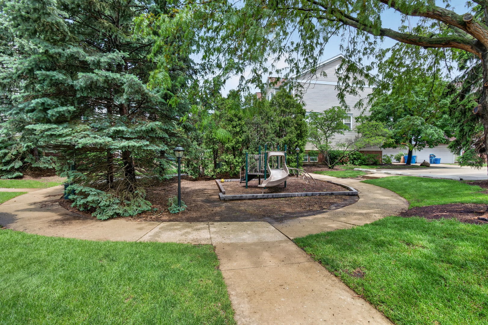 1105 Village Center Parkway Aurora IL 60506