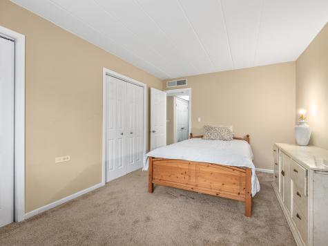 5540 Walnut Avenue Downers Grove IL 60515