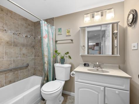 5540 Walnut Avenue Downers Grove IL 60515