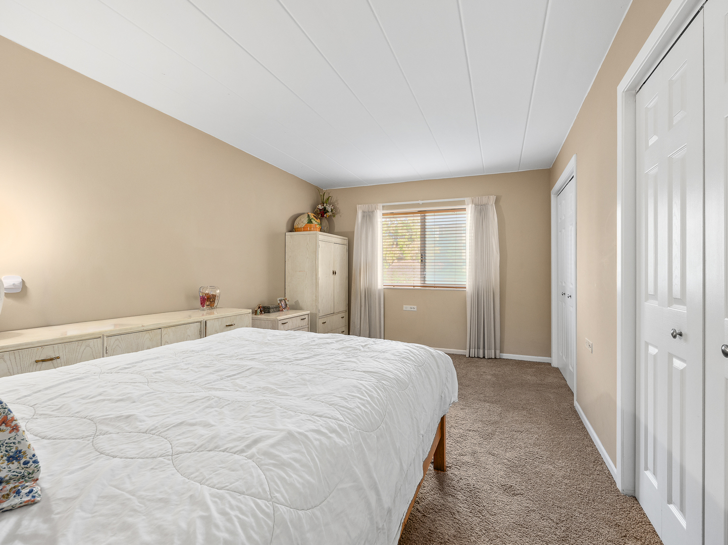 5540 Walnut Avenue Downers Grove IL 60515