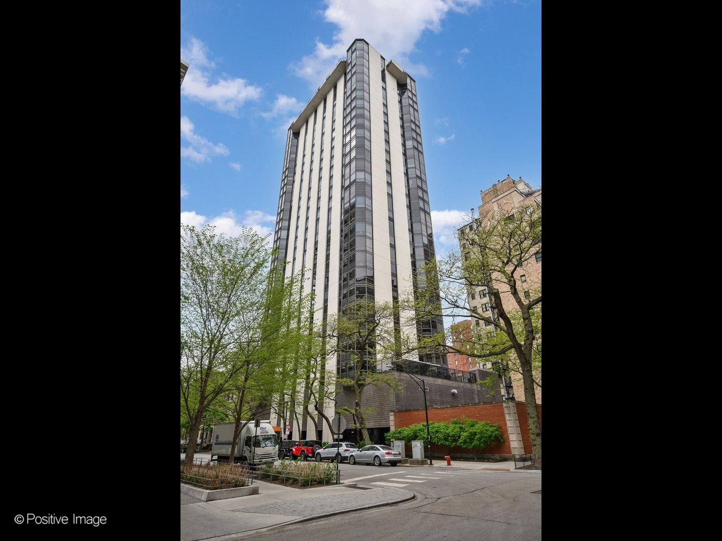 1310 North Ritchie Court Chicago IL 60610