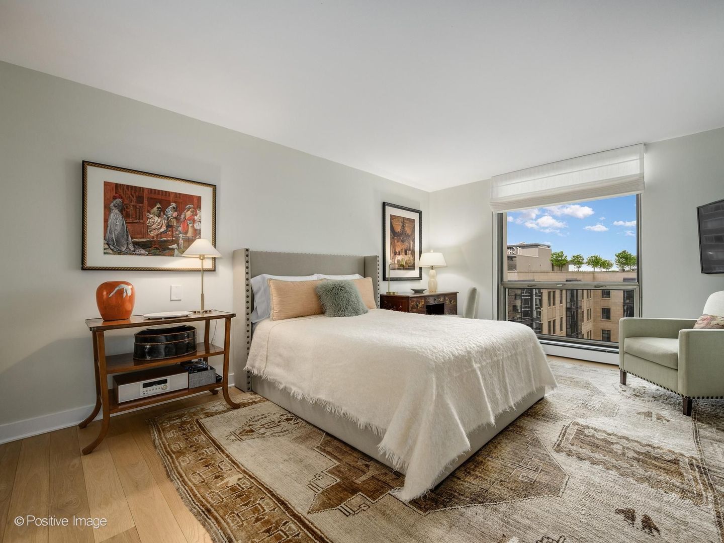 1310 North Ritchie Court Chicago IL 60610