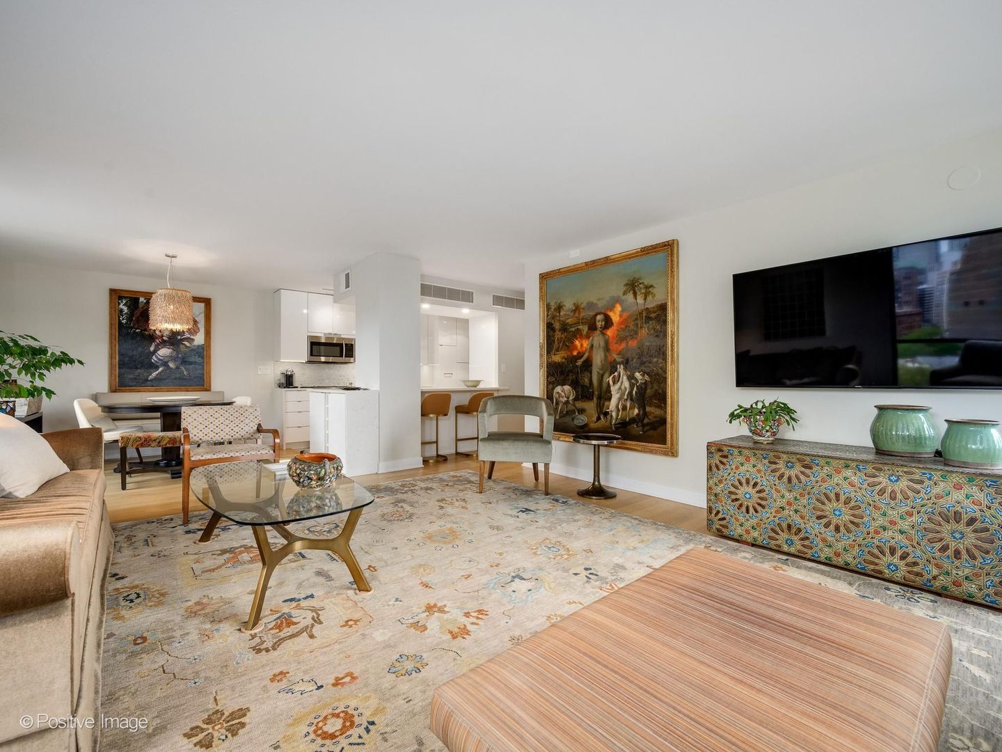 1310 North Ritchie Court Chicago IL 60610