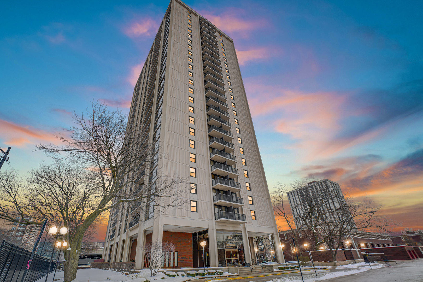 2605 South Indiana Avenue Chicago IL 60616