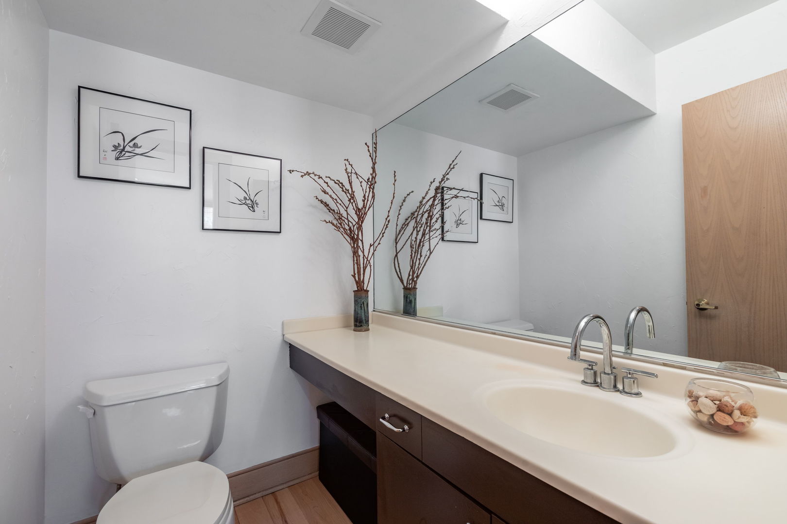 1660 North Hudson Avenue Chicago IL 60614