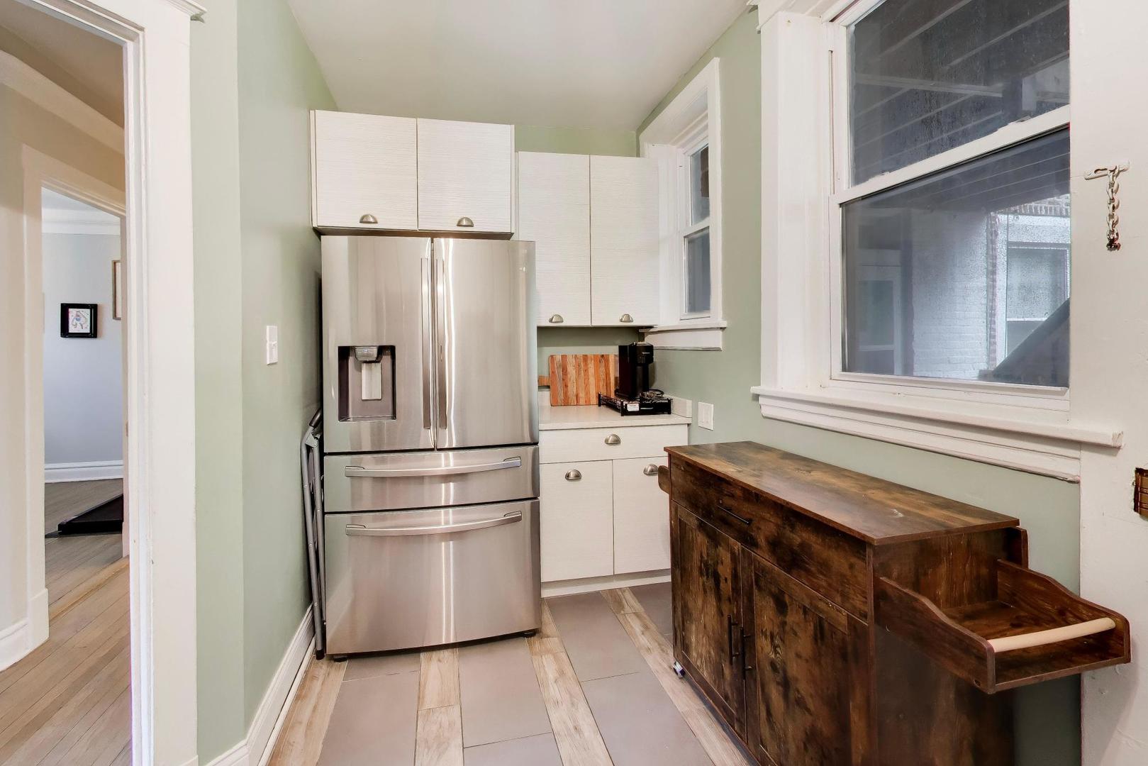 5924 North Magnolia Avenue Chicago IL 60660