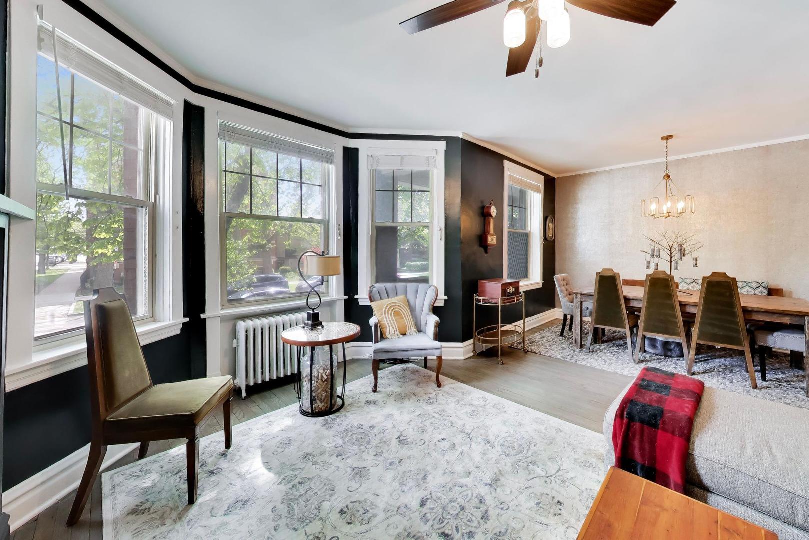 5924 North Magnolia Avenue Chicago IL 60660
