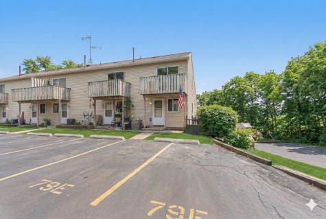 79 Maude Avenue Fox Lake IL 60020