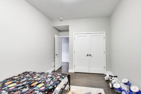 616 East 46th Street Chicago IL 60653