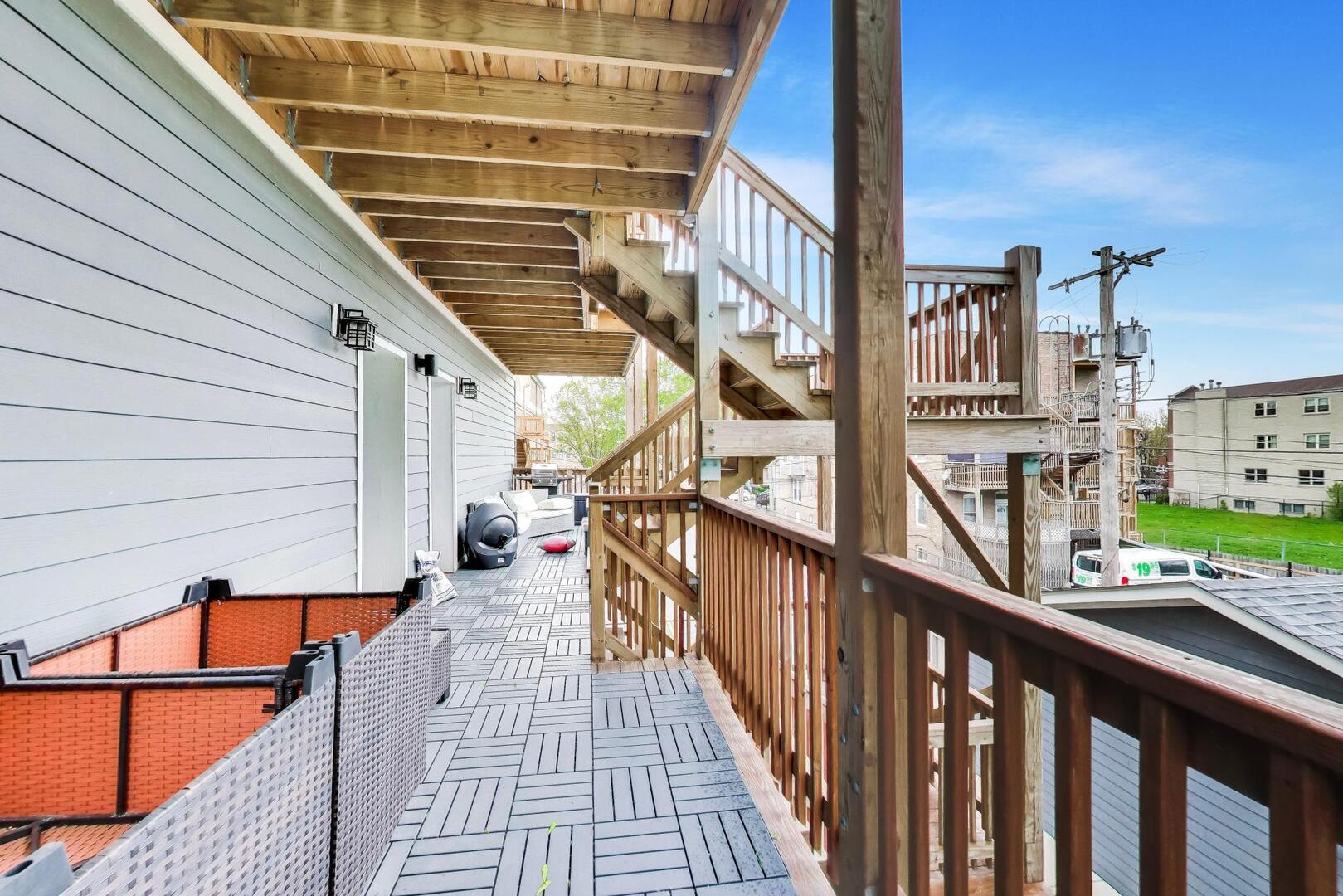 616 East 46th Street Chicago IL 60653