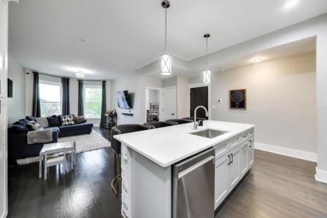 616 East 46th Street Chicago IL 60653