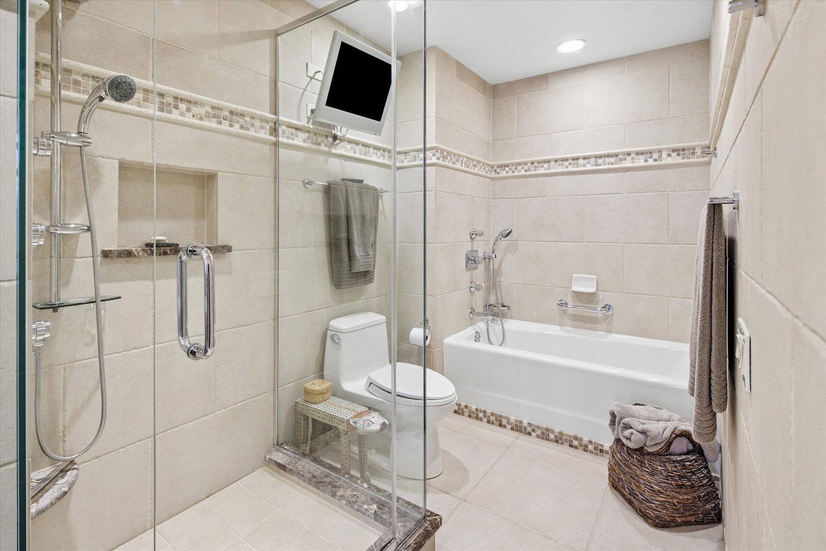 680 North Lake Shore Drive Chicago IL 60611