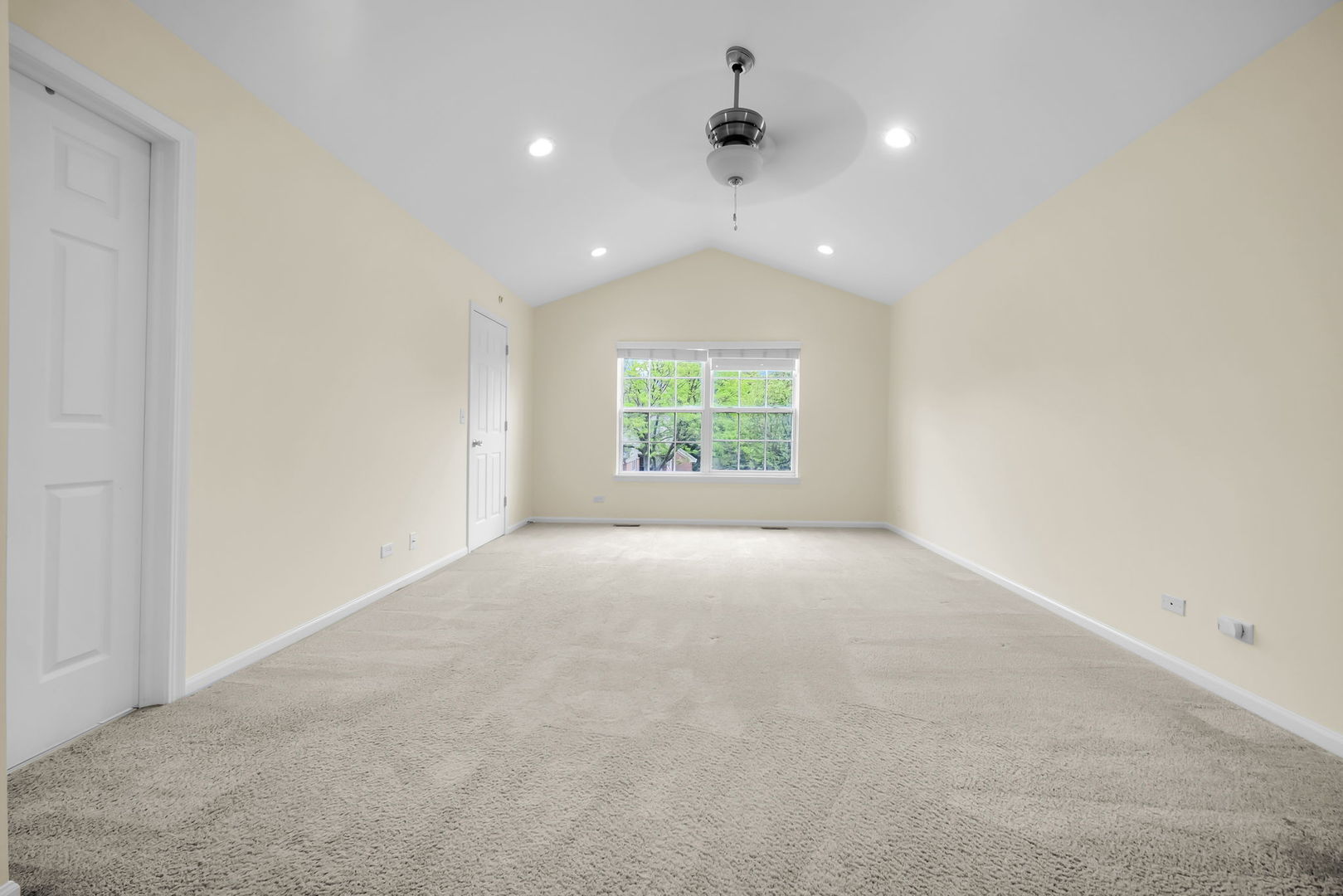 1028 Orchard Pond Court Lake Zurich IL 60047
