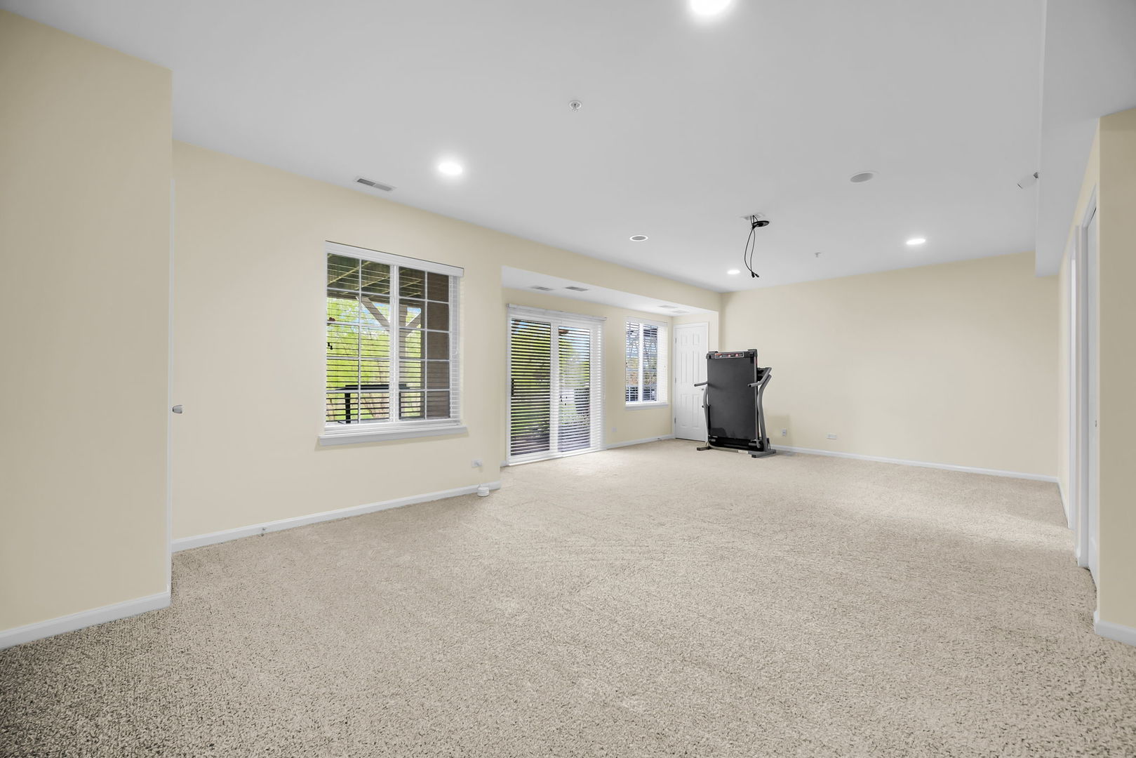 1028 Orchard Pond Court Lake Zurich IL 60047