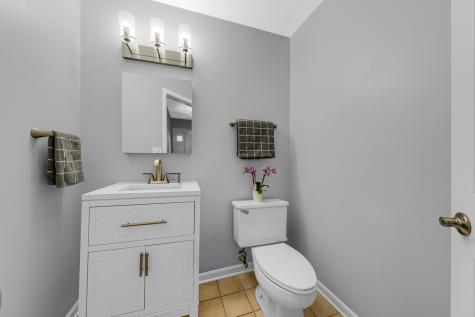 108 Hampton Boulevard Lake Bluff IL 60044