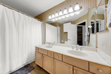 108 Hampton Boulevard Lake Bluff IL 60044