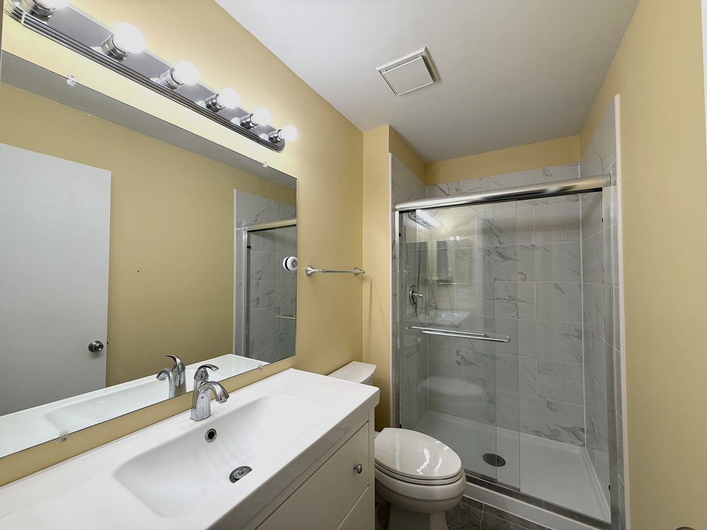 2610 Northampton Drive Rolling Meadows IL 60008