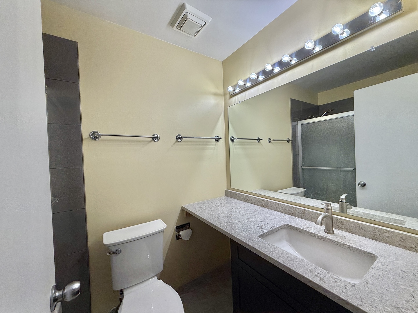 2610 Northampton Drive Rolling Meadows IL 60008