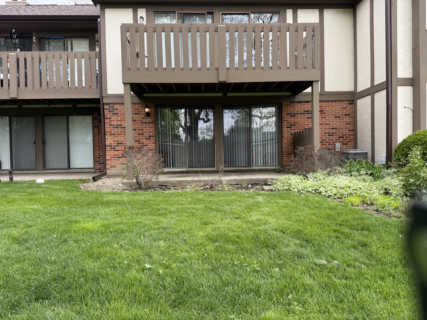 2610 Northampton Drive Rolling Meadows IL 60008