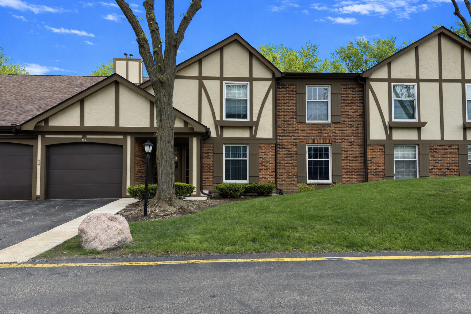 2610 Northampton Drive Rolling Meadows IL 60008