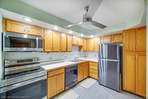 18315 Burnham Avenue Lansing IL 60438