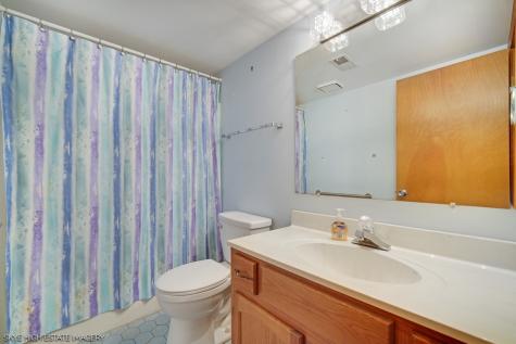 18315 Burnham Avenue Lansing IL 60438