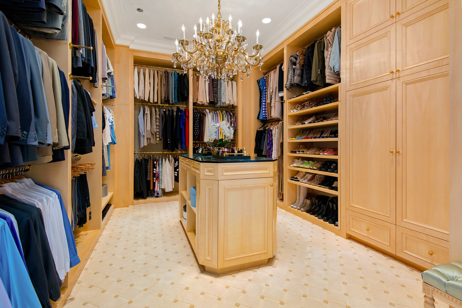 800 North Michigan Avenue Chicago IL 60611