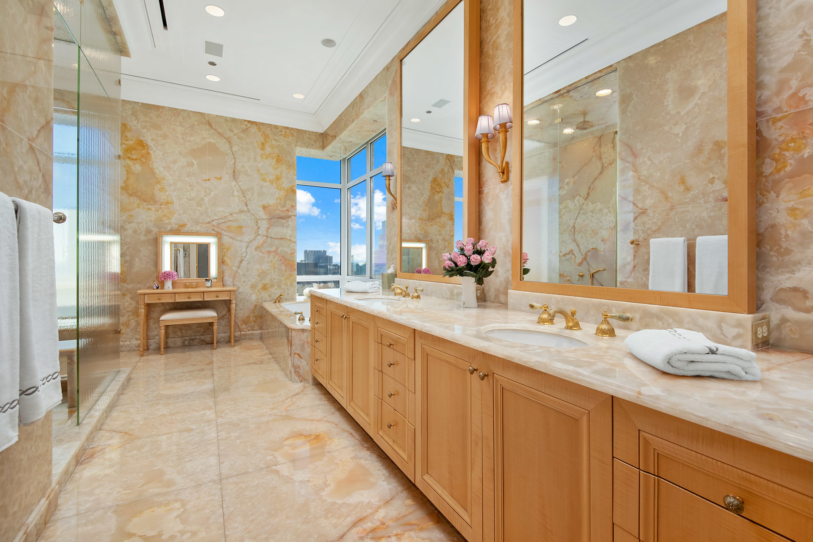 800 North Michigan Avenue Chicago IL 60611
