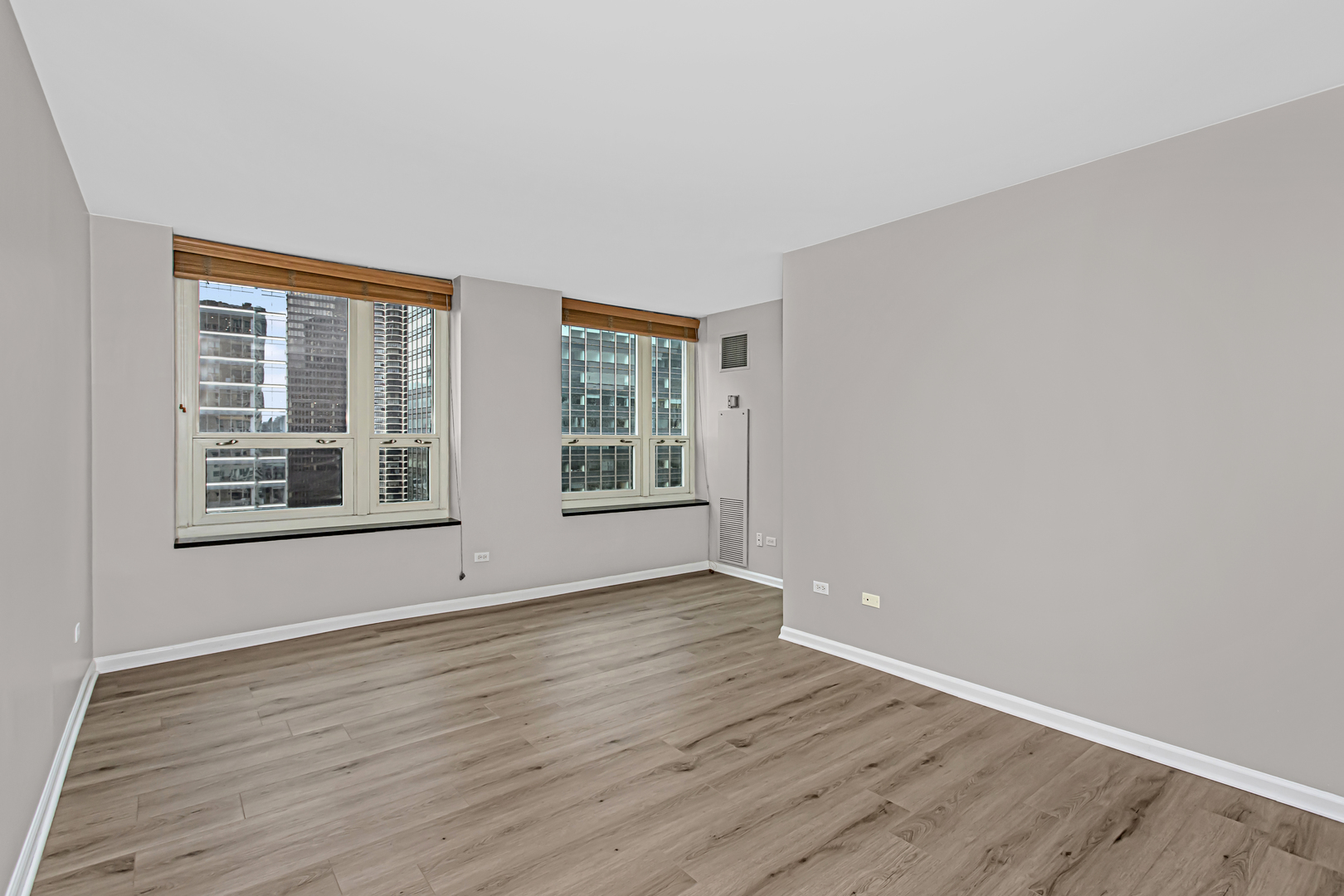 345 North La Salle Drive Chicago IL 60654