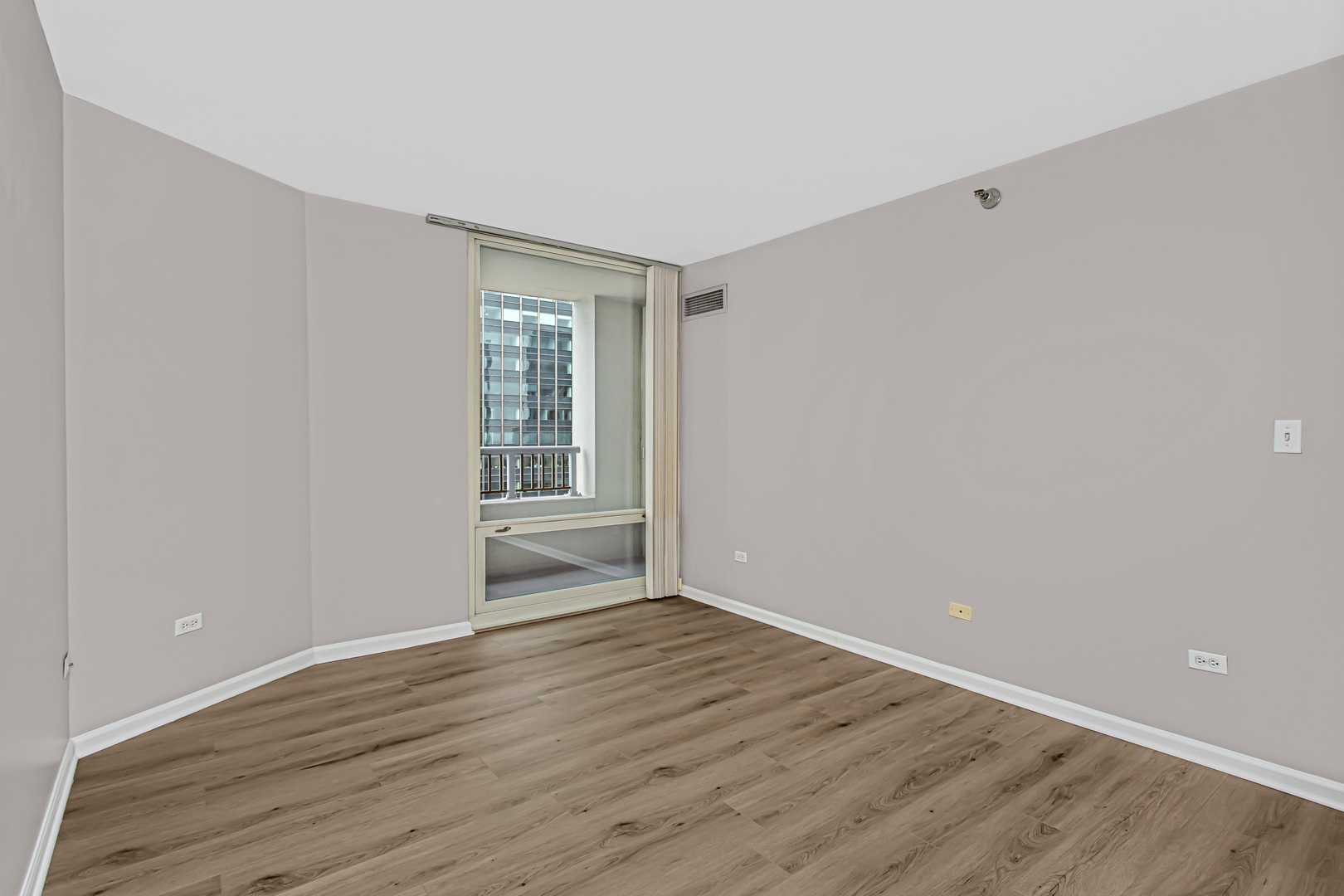 345 North La Salle Drive Chicago IL 60654