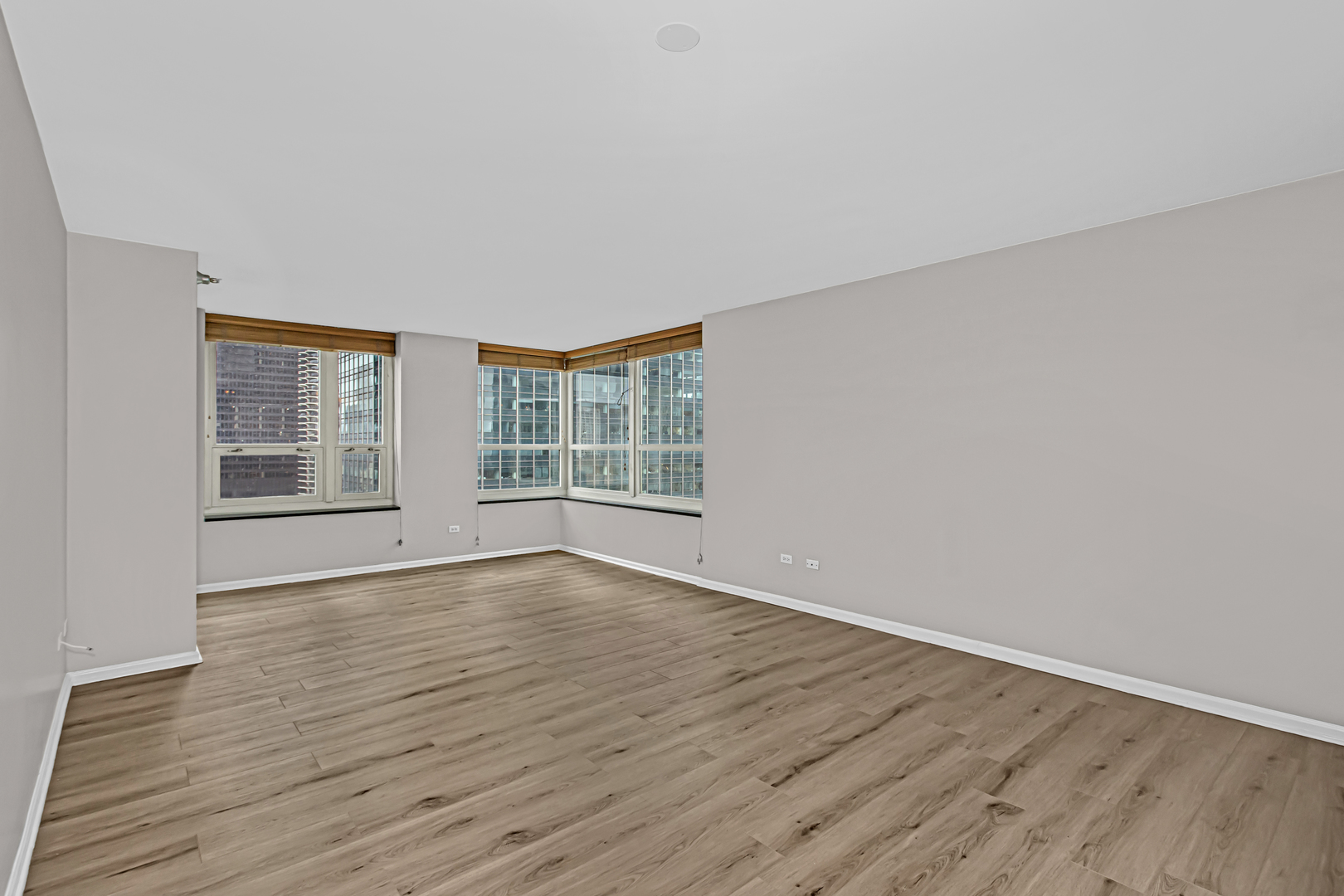 345 North La Salle Drive Chicago IL 60654