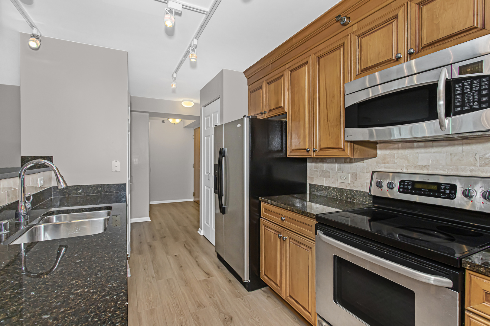 345 North La Salle Drive Chicago IL 60654