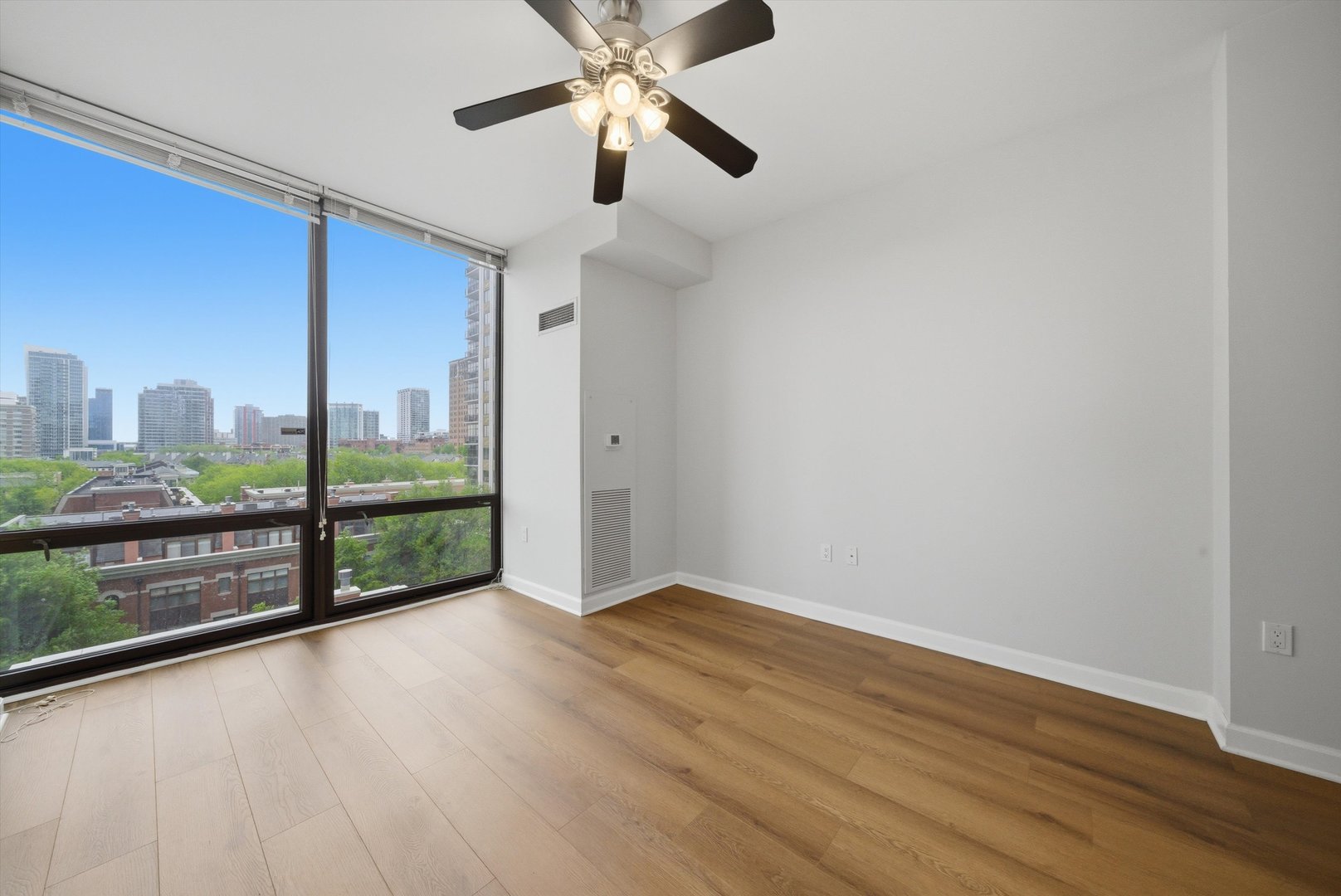 233 East 13th Street Chicago IL 60605