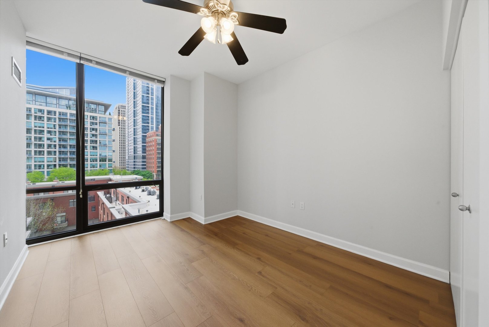 233 East 13th Street Chicago IL 60605