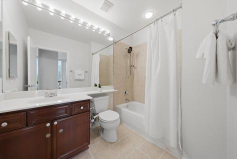 233 East 13th Street Chicago IL 60605