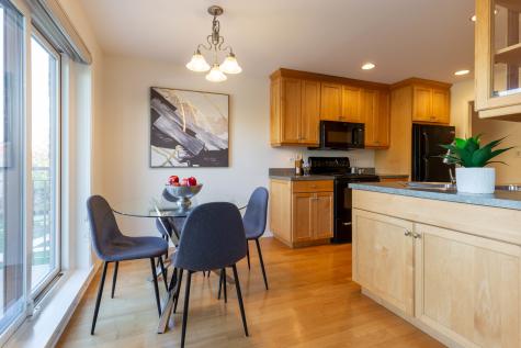 701 Lake Hinsdale Drive Willowbrook IL 60527