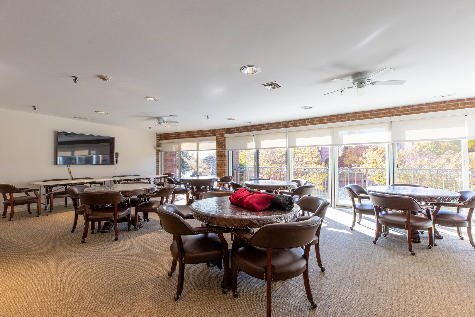 701 Lake Hinsdale Drive Willowbrook IL 60527