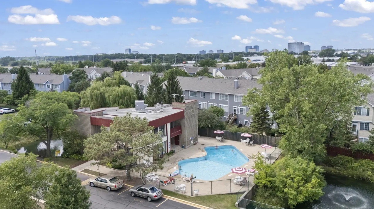 5400 Astor Lane Rolling Meadows IL 60008