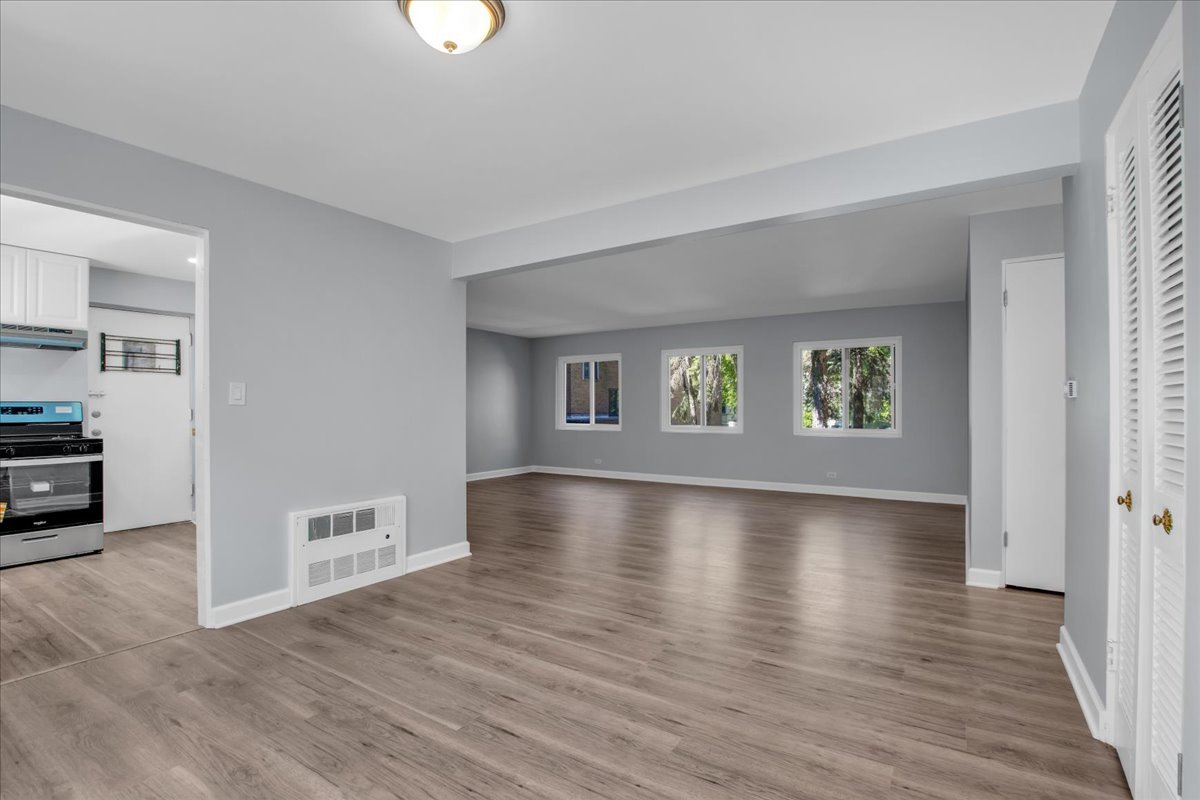 7351 North Ridge Boulevard Chicago IL 60645