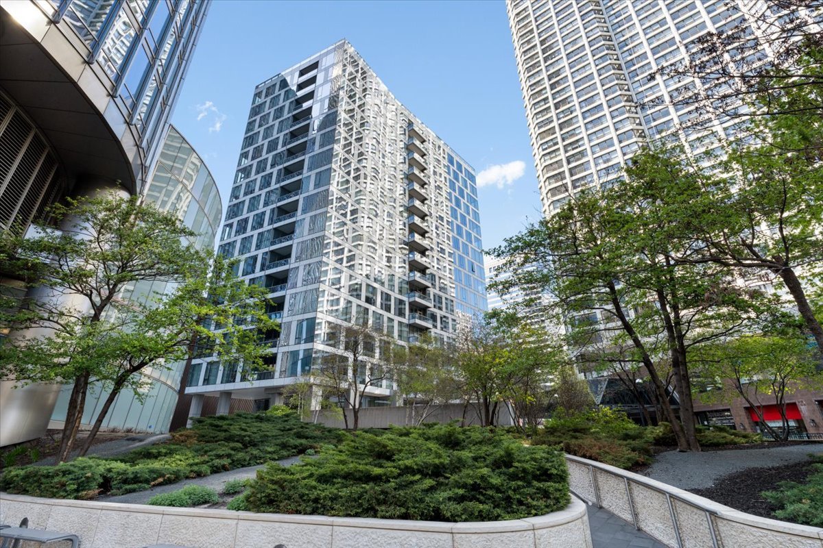 403 North Wabash Avenue Chicago IL 60611
