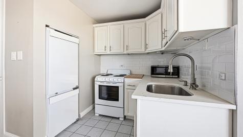3110 North Sheridan Road Chicago IL 60657